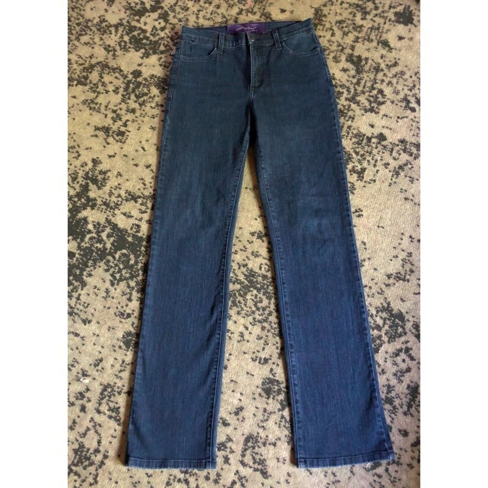 Studded Pockets High Rise Jeans - Picture 2 of 7
